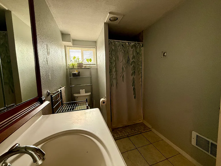 515 NW Irving St #A — Photo 15