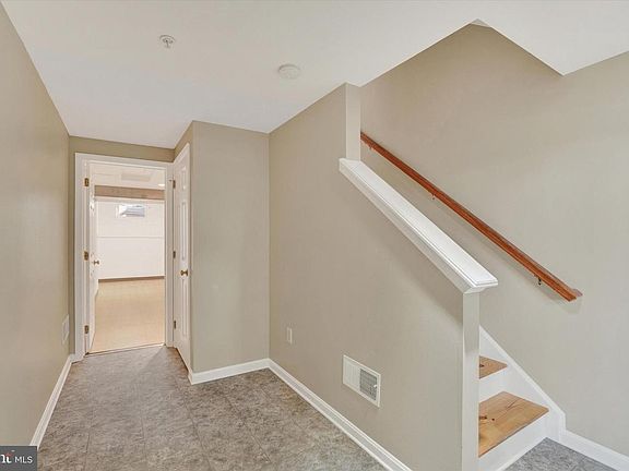 3rd image of 210 Fisher Dr