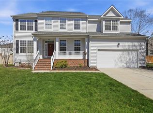 820 Amberline Dr, Chesapeake, VA 23322