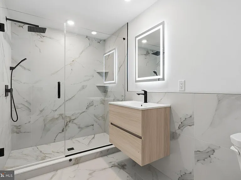 209 New St #5B — Photo 16