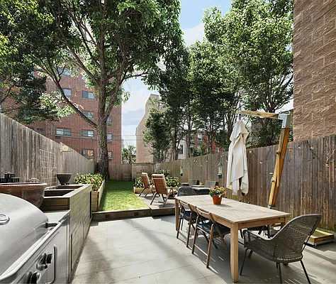 Sold by Compass | media 6