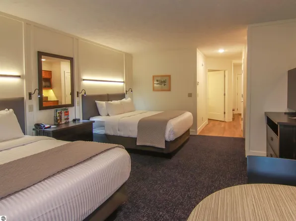 176 Crystal Mountain Dr Unit 12400-176, Thompsonville, MI 49683