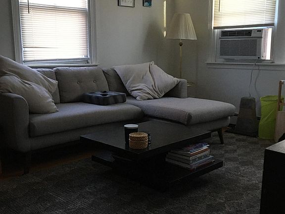 2nd image of 656 W Park Ln #1