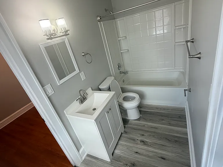 142 N Washington St #3 — Photo 9