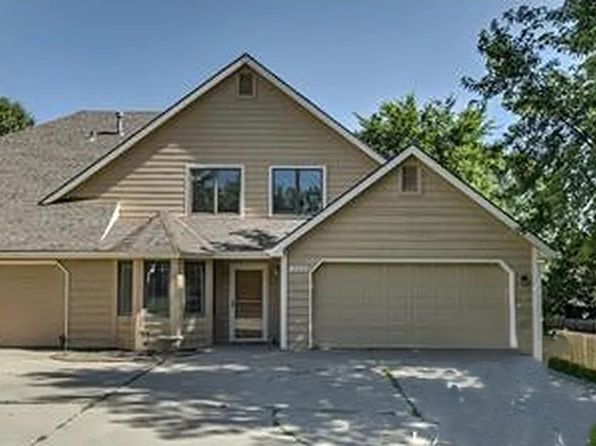 203 Deerfield Ln