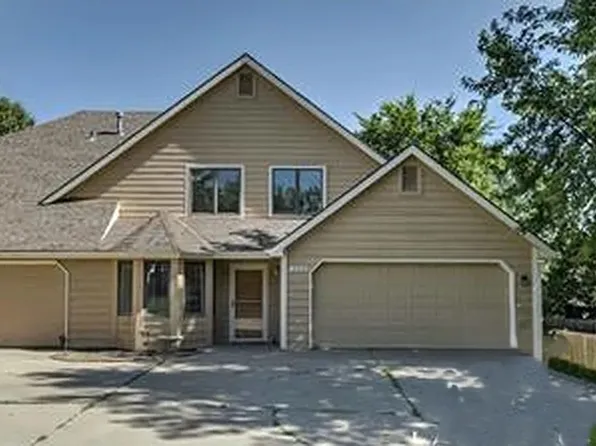 203 Deerfield Ln, Lawrence, KS 66049