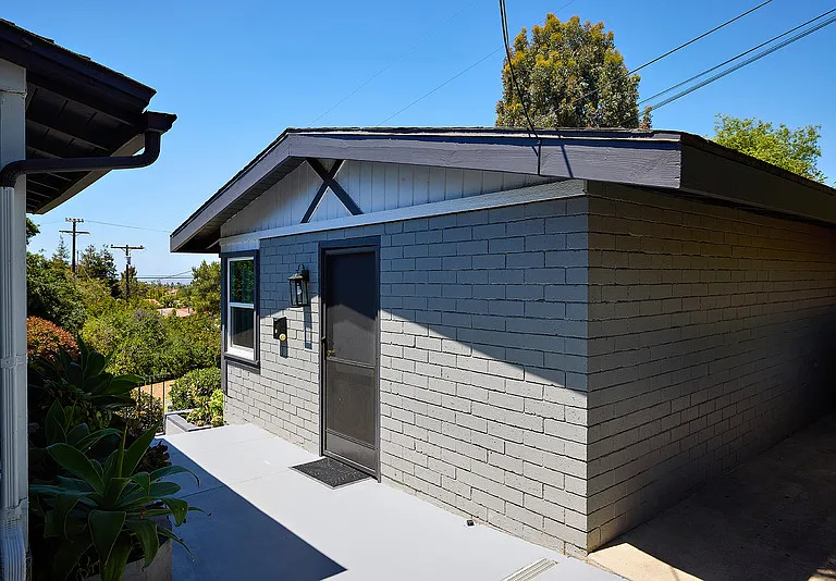 2136 Foothill Dr — Photo 19