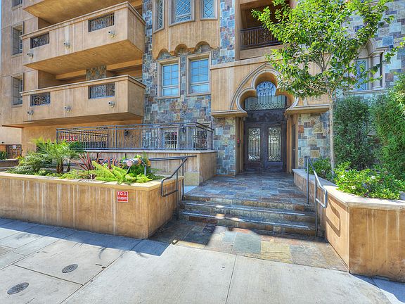 2nd image of 1845 Federal Ave APT 301