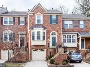1434 Park Garden Ln, Reston, VA 20194