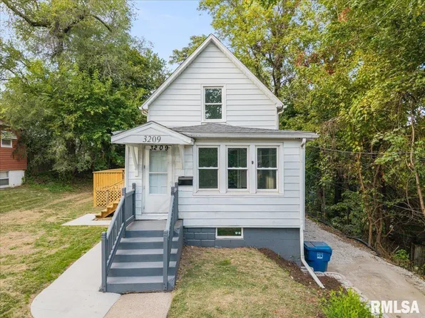 3209 11th Ave #C, Moline, IL 61265