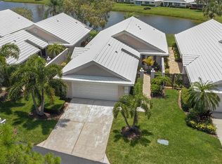 737 Harrington Lake Dr N, Venice, FL 34293
