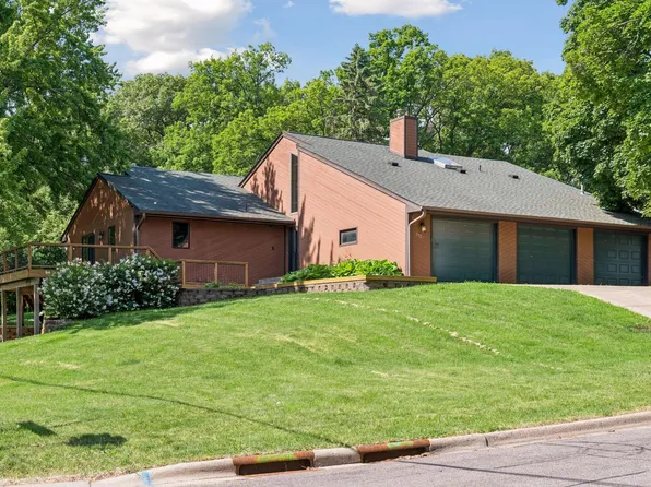 332 Brooks Ave E, Little Canada, MN 55117