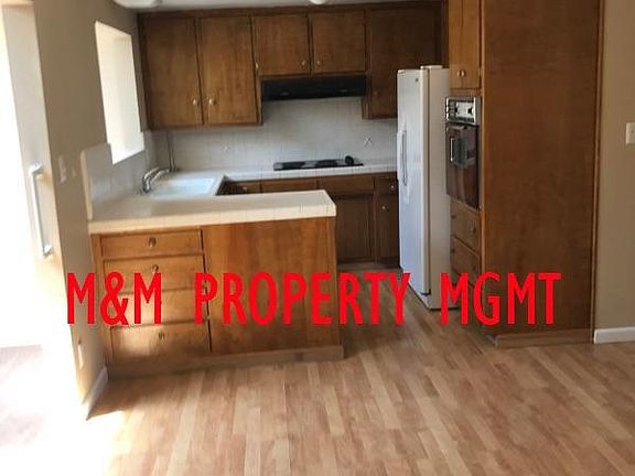 1120 FOXHALL WAY KITCHEN/DINING