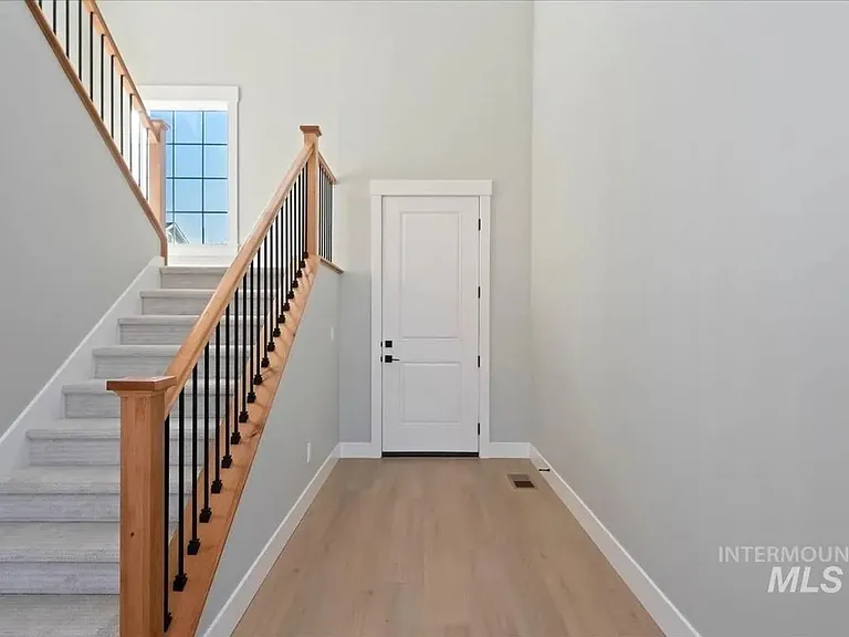 404 Hidden Mill Ct — Photo 24