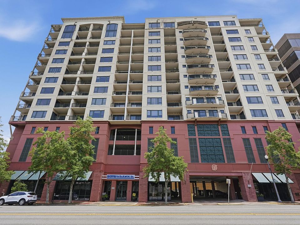 1st image of 121 N Monroe St #Penthouse 2