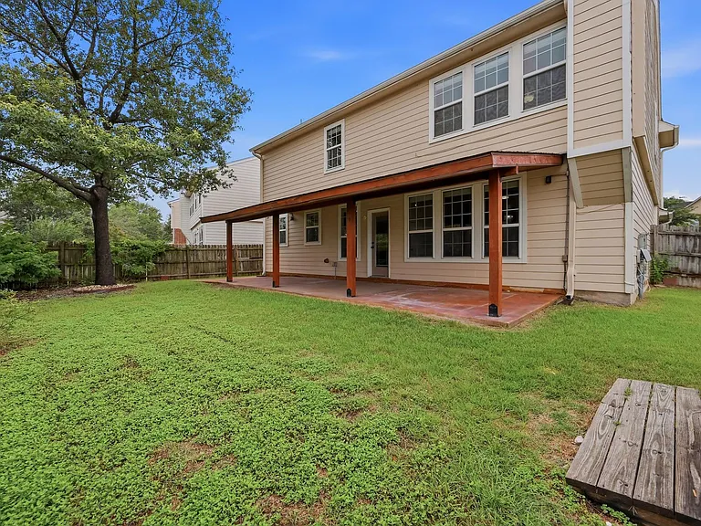 1136 Beechwood Dr — Photo 32