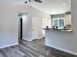 530 Todd Ct, Greer, SC 29651