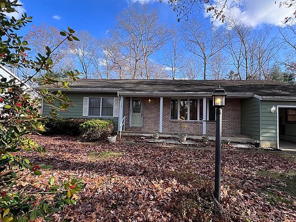 2nd image of 1585 Linden Blvd