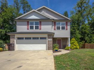 1076 Aberlea Valley Cir, Piney Flats, TN 37686