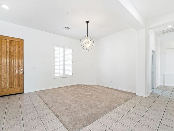 4th image of 11108 E Winchcomb Dr