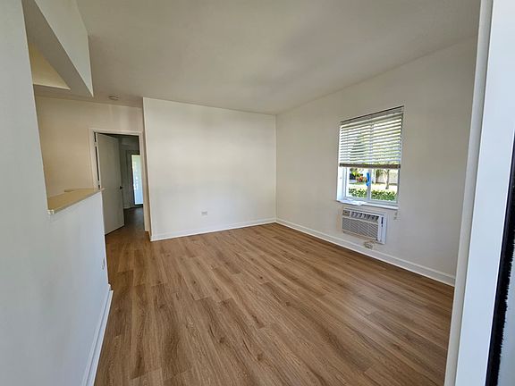 3rd image of 9005 NE 8th Ave APT 1