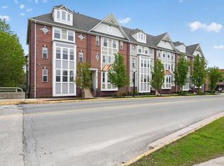 223 N Michigan Ave APT 12, Howell, MI 48843