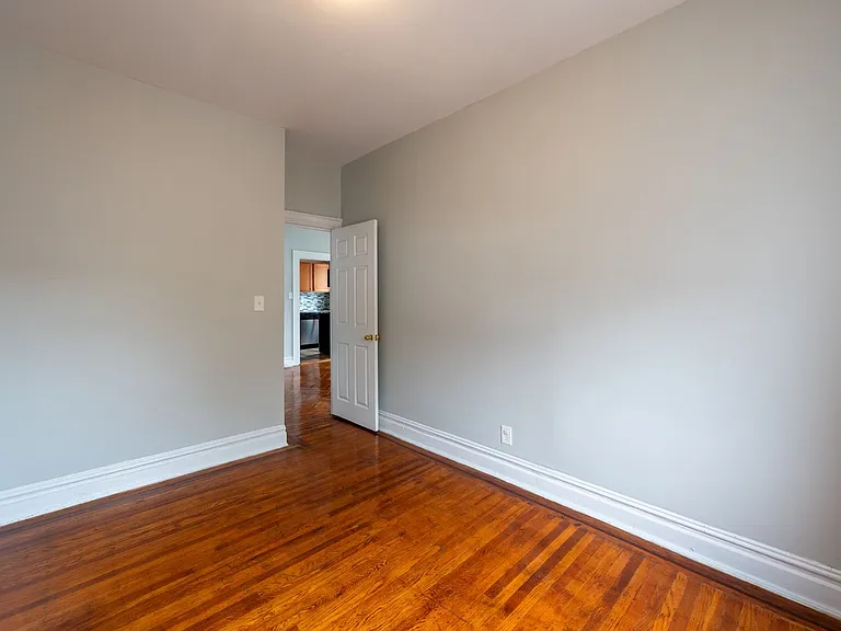 45 Hopkins Avenue - Gyalsten Apartments — Photo 8