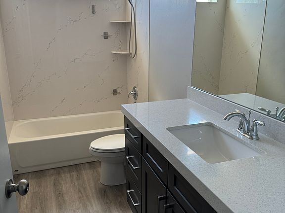 5th image of 1535 Birch Way