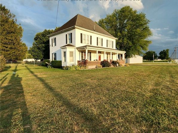 27113 Huntington Rd, Apple Grove, WV 25502