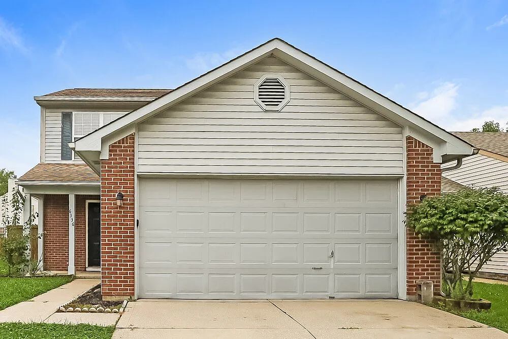 3 bed, 2.5 bath, 1440 sqft, $2,035 — Photo 1