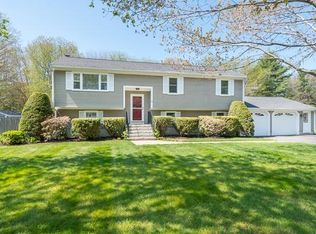 16 Back River Rd, Amesbury, MA 01913