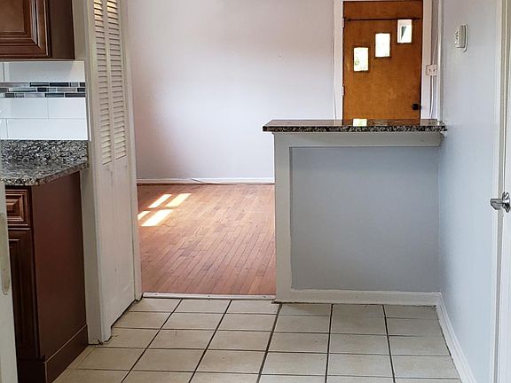 4th image of 3417 S Wallace St #2R