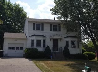 209 Butter Hill Dr, New Windsor, NY 12553