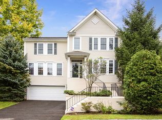 58 Belle Fair Rd, Pt Chester, NY 10573