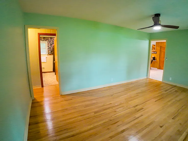 110 Willow Dr — Photo 14