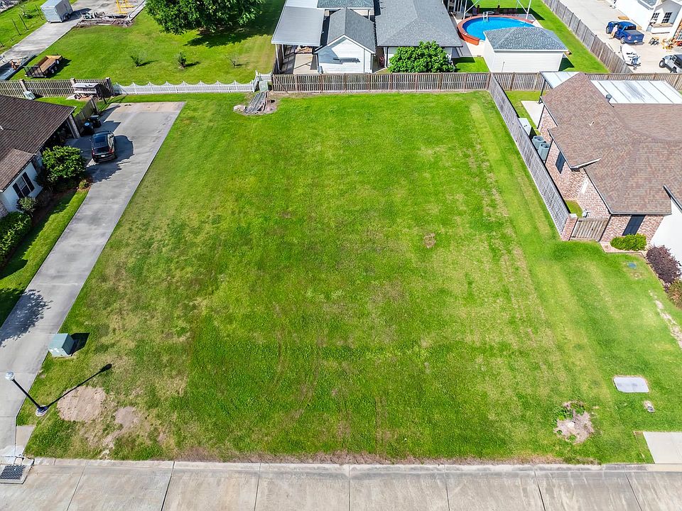 2nd image of 126 Godchaux Dr
