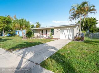 6851 SW 7th Pl, North Lauderdale, FL 33068