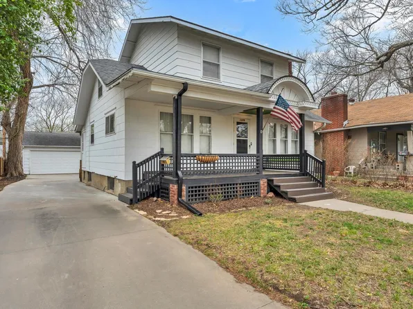 1279 SW Wayne Ave, Topeka, KS 66604