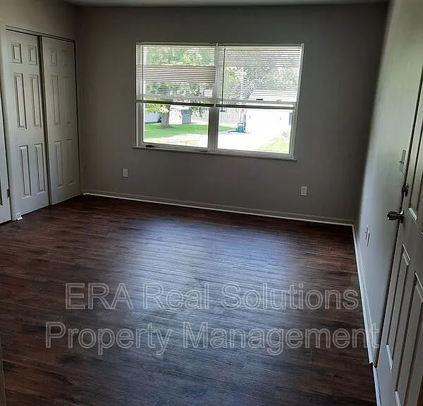 2011 Heritage Dr #13 — Photo 3