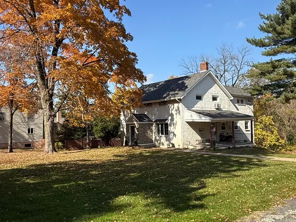 805 Sackettsford Rd, Ivyland, PA 18974