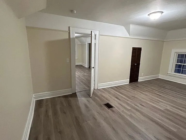 183 Harvard St — Photo 15