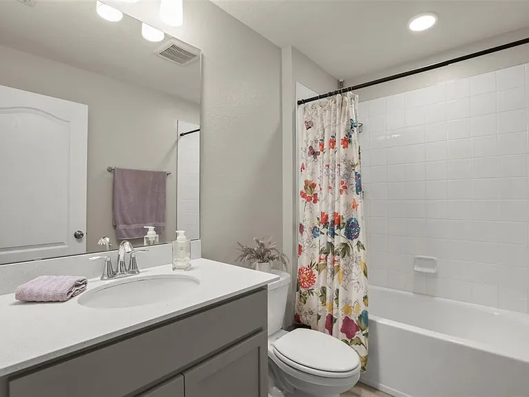 14913 Harvest St — Photo 17