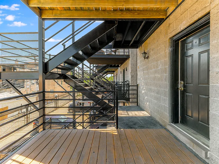 333 S Leavitt St #2 — Photo 21