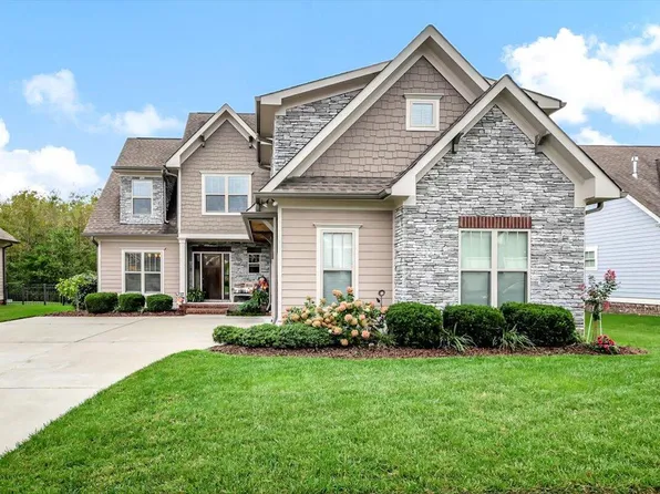 10992 Prairie Lake Dr #20, Apison, TN 37302