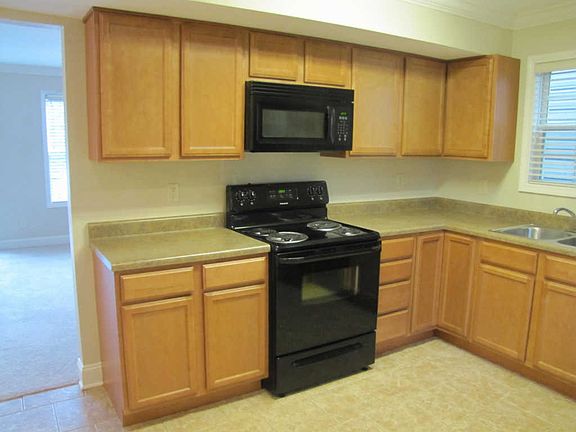 3rd image of 4726 Forest Landing Way