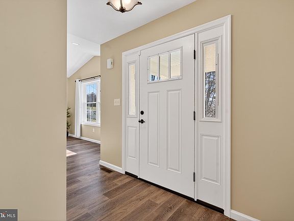 4th image of 2021 Evergreen Dr