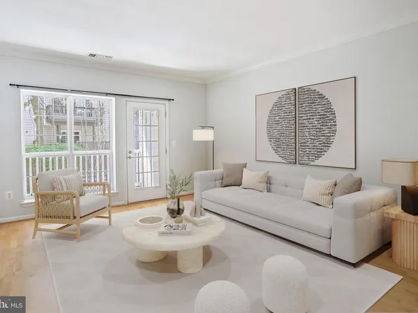 4560 Strutfield Ln APT 1212, Alexandria, VA 22311