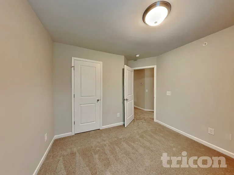 131 Hickory Station Ln — Photo 15