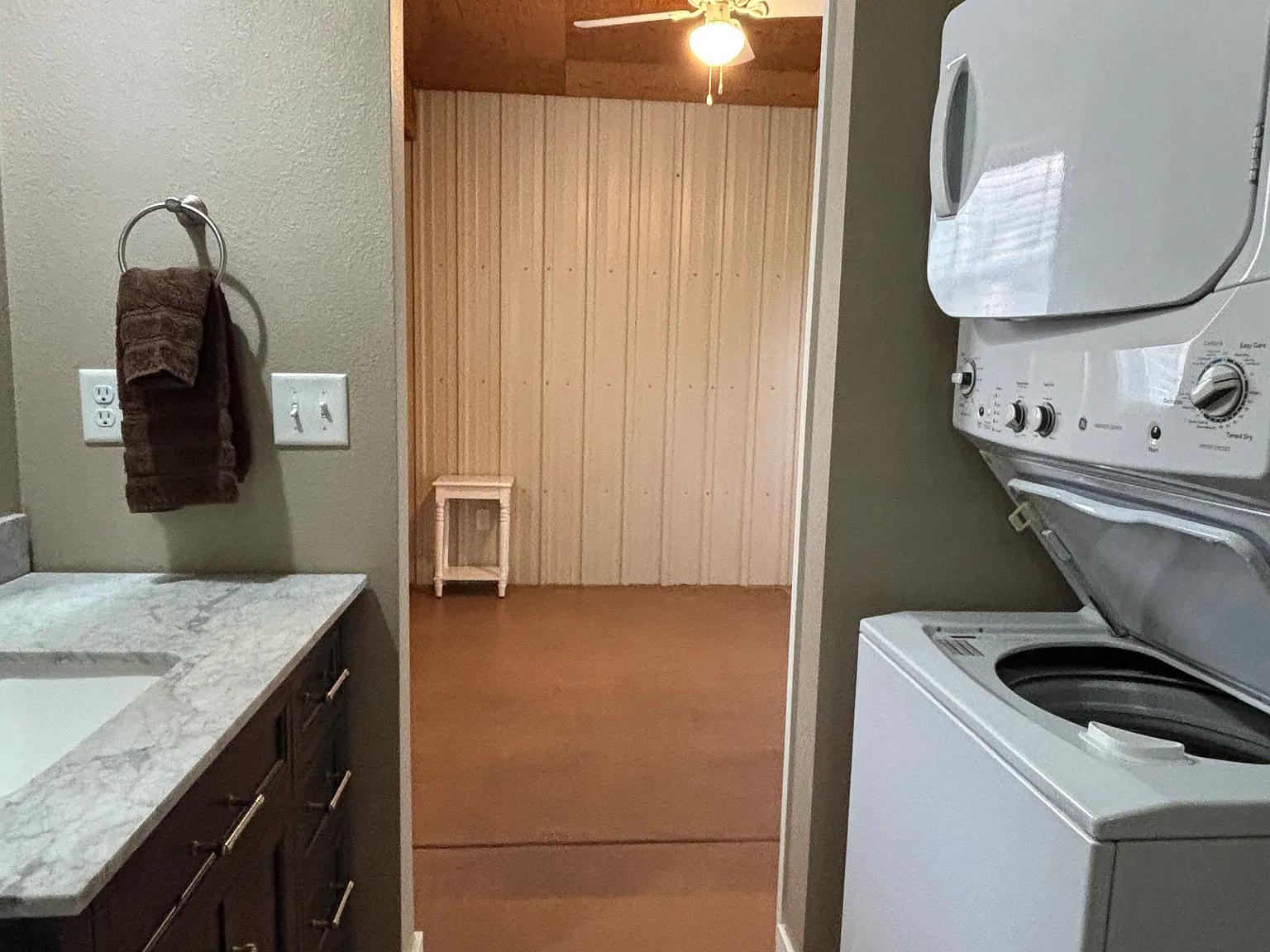 Studio, 400 sqft, $1,300 — Photo 3