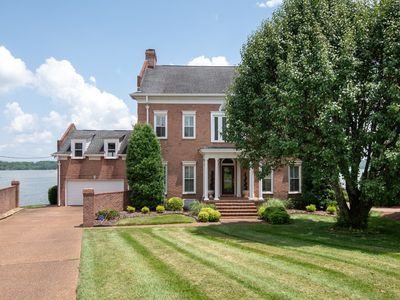114 Governors Point Blvd, Hendersonville, TN, 37075